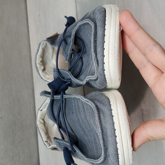 Hey Dude Womens Wendy Chambray Navy White Loafer Slip on shoes sz 9 - Picture 5 of 11